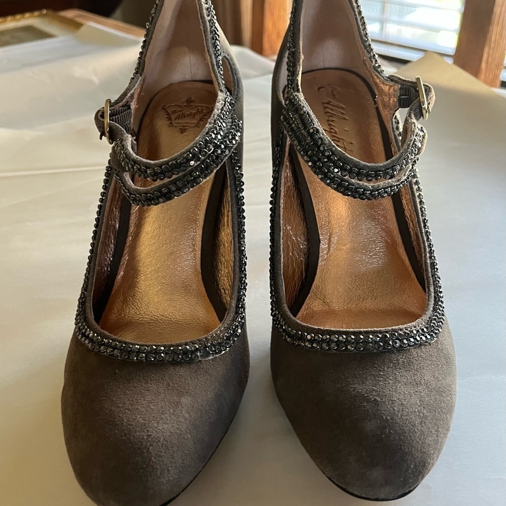 Anthropologie Miss Albright Taupe/Gray Mary Jane Suede embellished Stilleto sz 9 - Picture 2 of 11